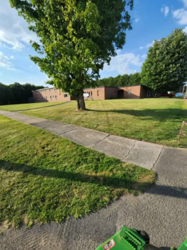 e1277caa-595f-4b3c-b43c-ef61c59aec61